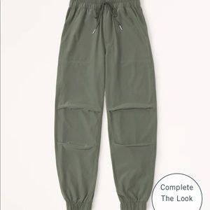 a&f olive traveler joggers